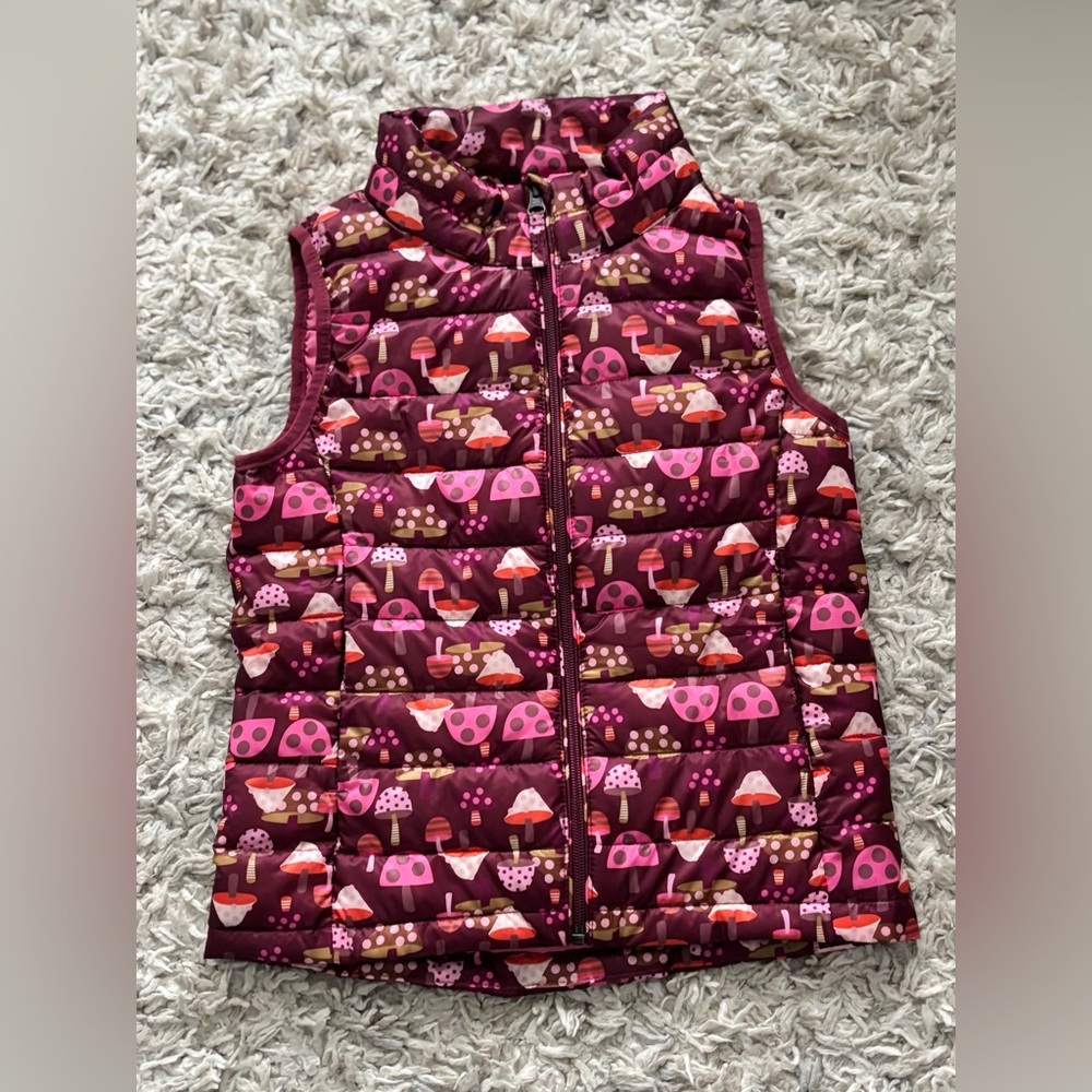 Amazon Essentials Girls Pink Mushroom Puffer Vest Size XL